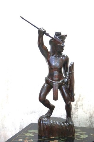 H-P STARA DREWNIANA RZEŹBA WOJOWNIK IGOROT Filipiny 73cm