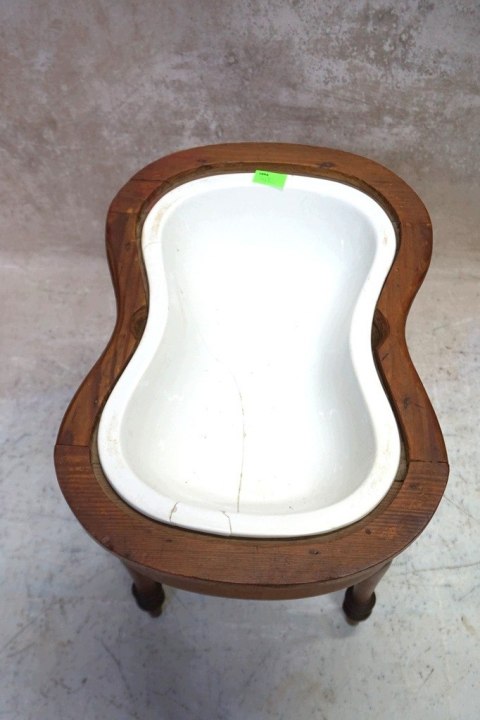 H-P XVIIIw ANTYCZNA TOALETA BIDET DREWNIANY Z CERAMIKĄ V&B