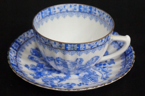 H-P FILIŻANKA NA SPODKU CHINA BLAU
