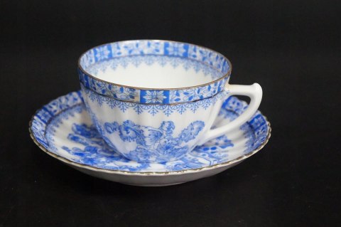 H-P FILIŻANKA NA SPODKU CHINA BLAU