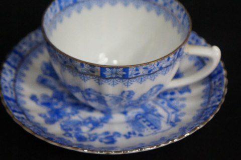H-P FILIŻANKA NA SPODKU CHINA BLAU