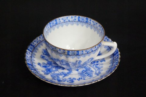 H-P FILIŻANKA NA SPODKU CHINA BLAU