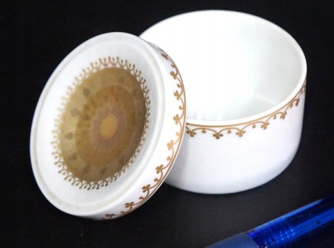 H-P ŚLICZNE PUZDERKO Z PORCELANY ROSENTHAL