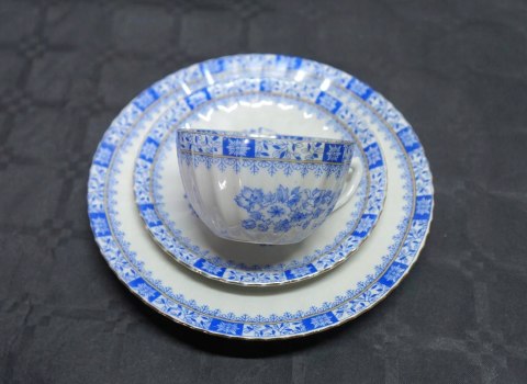 H-P ZESTAW ŚNIADANIOWY Filiżanka+ spodek+ talerzyk dla pary CHINA BLUE 2kpl