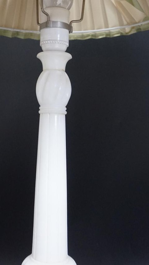 H-P EFEKTOWNA WYSOKA LAMPA KOLUMNOWA Z MARMURU