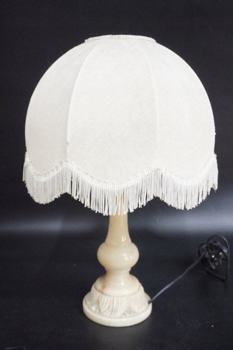 H-P LAMPKA -LAMPA KOLUMNA Z JASNEGO MARMURU
