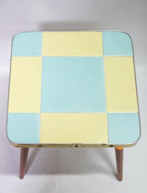 H-P STOLIK RETRO KWIETNIK KAFELKI PRL LATA 60 ROCKABILLY PATYCZAK