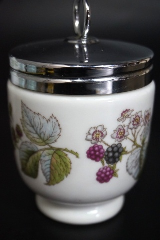H-P PORCELANOWY POJEMNIK do gotowania jaj ROYAL WORCESTER 2