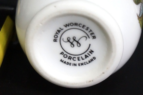 H-P PORCELANOWY POJEMNIK do gotowania jaj ROYAL WORCESTER 2