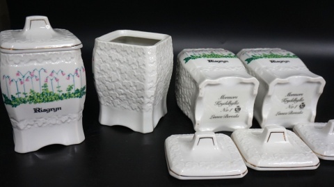 H-P 4 UROCZE PORCELANOWE POJEMNIKI NA PRZYPRAWY - SZWECJA